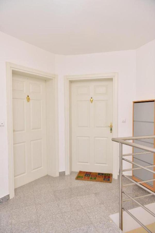 Apartment Gianluca ザダル エクステリア 写真